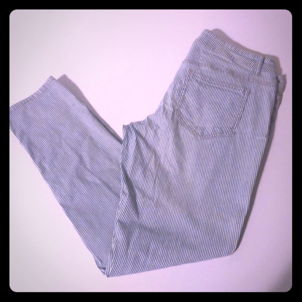 Mossimo taper leg jeans
